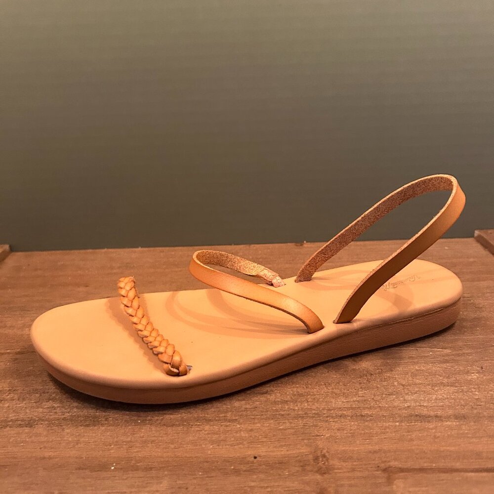Universal Thread Womens Brown Slip On Sandals Size 8
